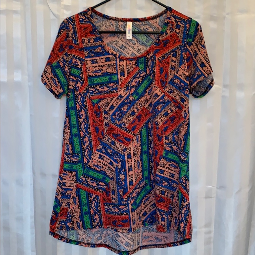 Lularoe women’s size medium short sleeve comfy top